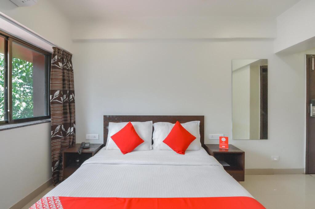 Пуна: Collection O 30070 Hotel Rajdhani