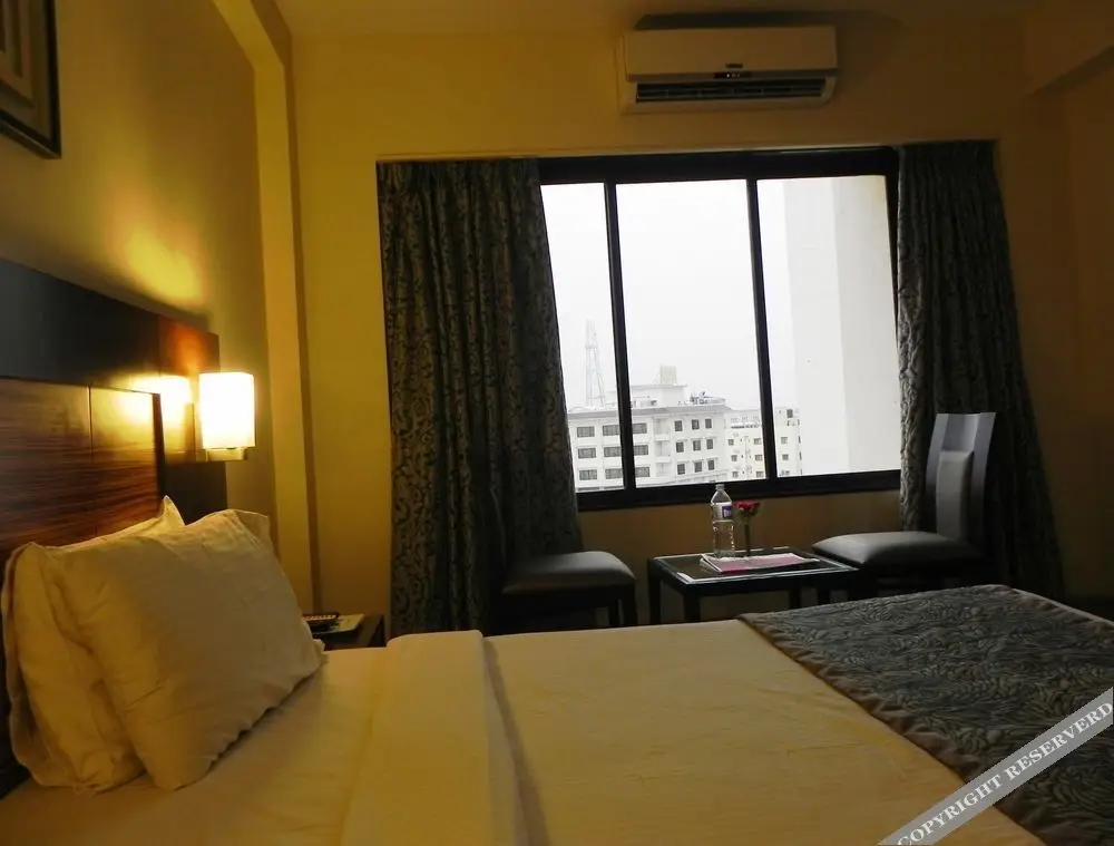 Ширди: Hotel Reeva Regency