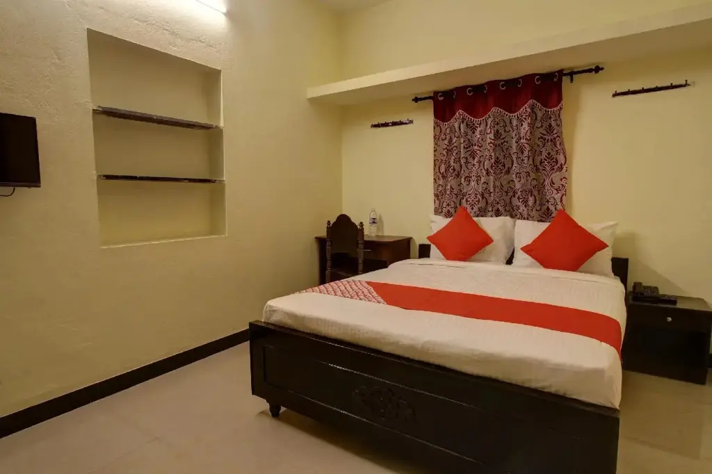 Сурат: Collection O85637 Hotel Krishna Inn - Ii