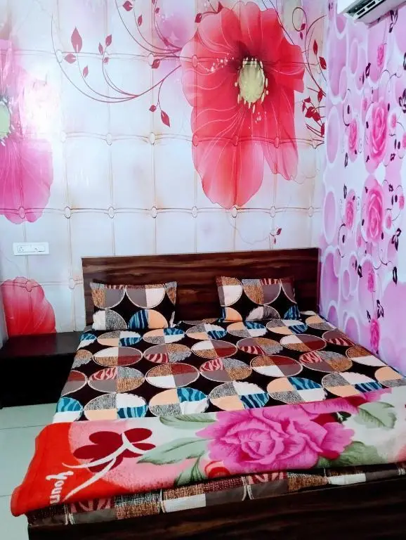 Лудхиана: Pop 91498 Corner House 3k