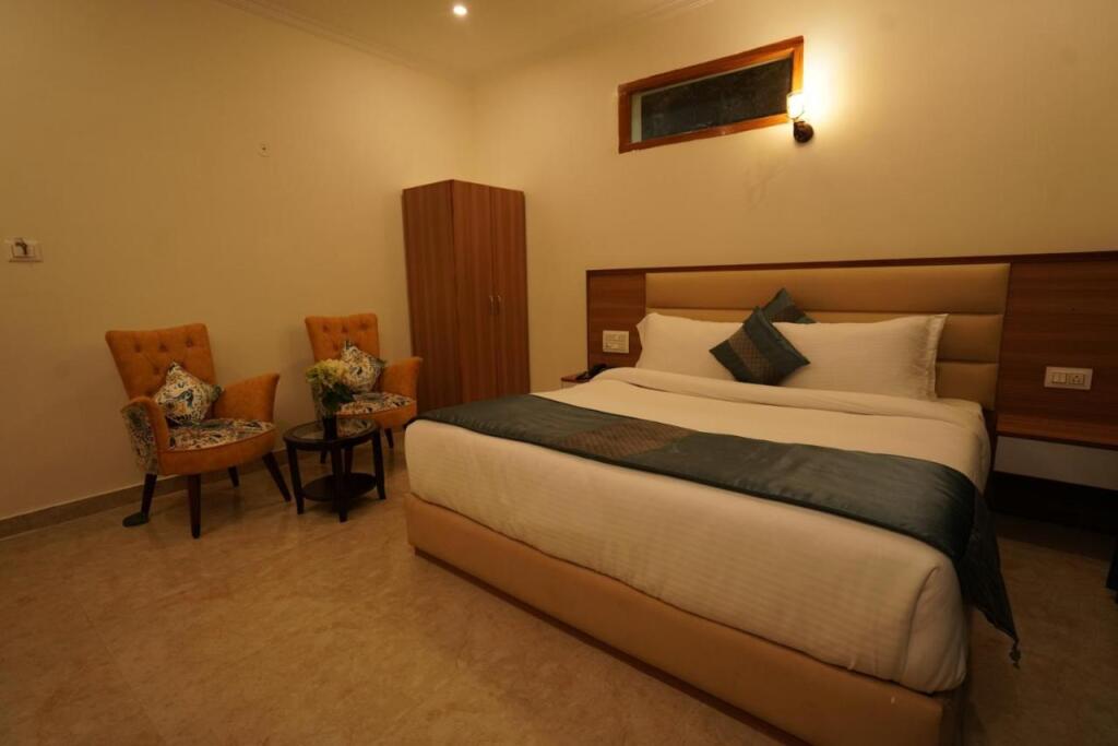 Техри: Hotel Alpine Musk