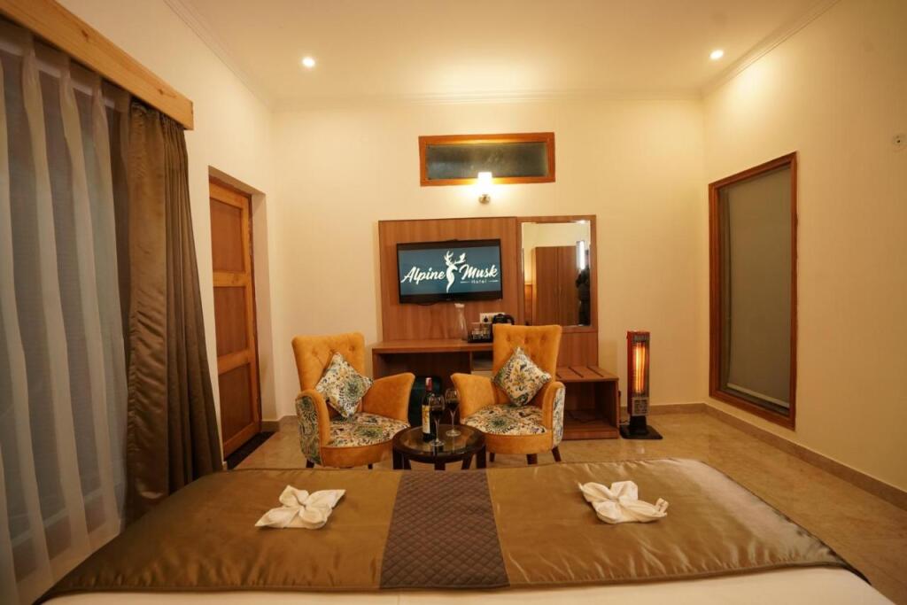 Техри: Hotel Alpine Musk