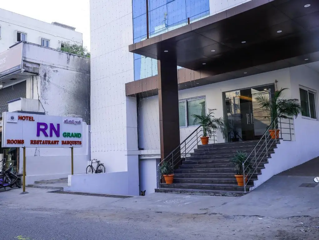Hotel RN Grand - Vijayawada — фото 1