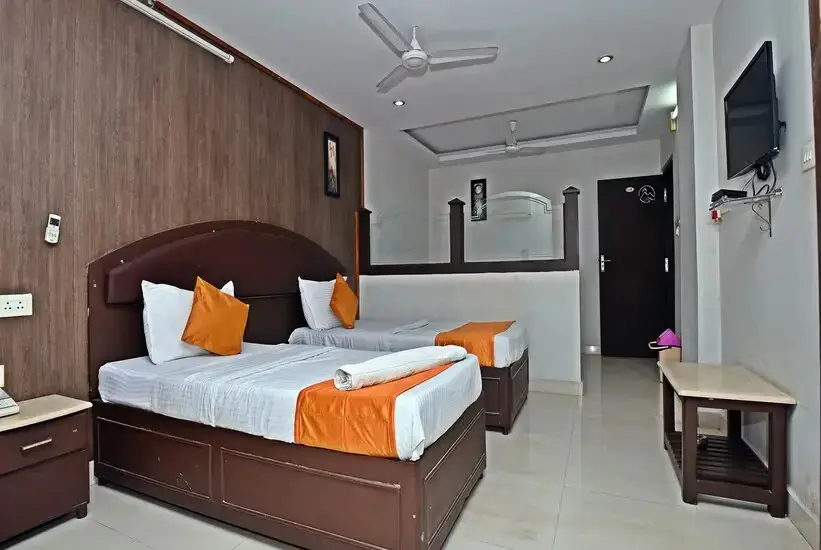 Висакхапатнам: Hotel Meena Paradise