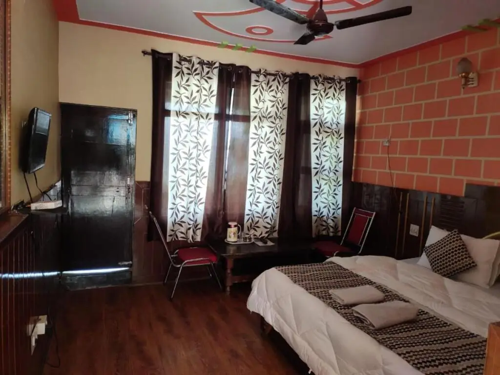 Раникхет: Hotel Deepraj