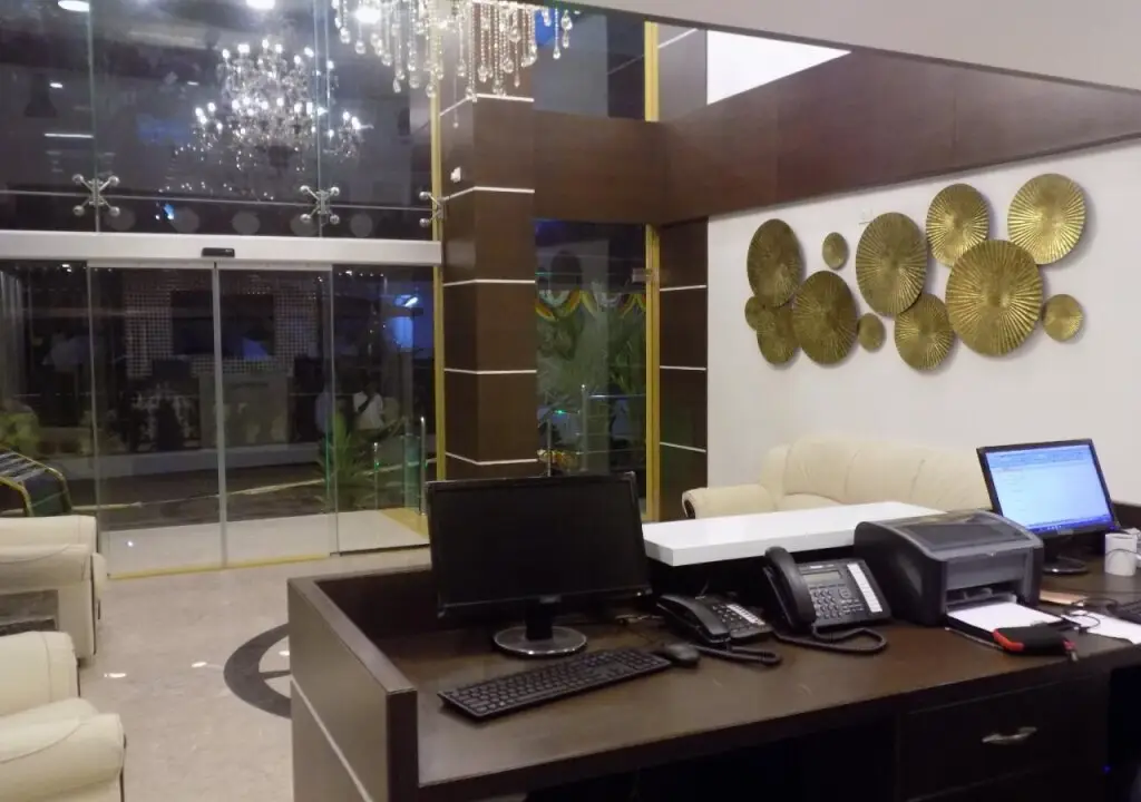 Манипал: Hotel Sarah International