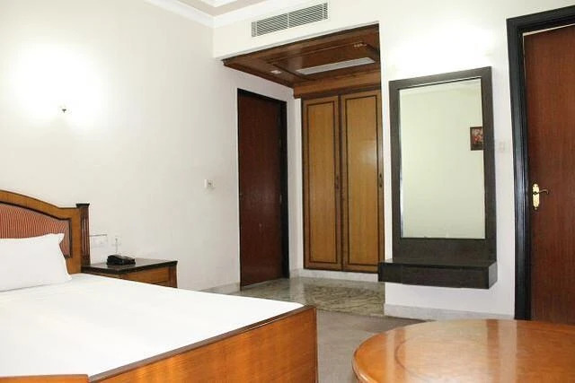 Hotel Duke Palace — фото 1