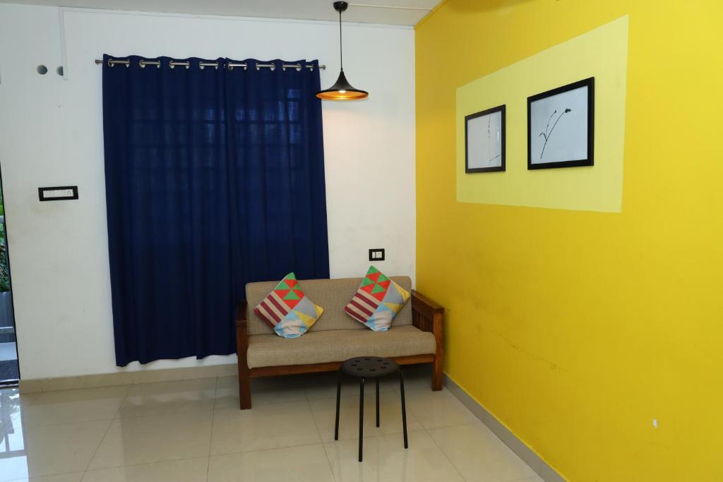 Ангамали: Airport Cochin Grand Residency , NEDUMBASSERY