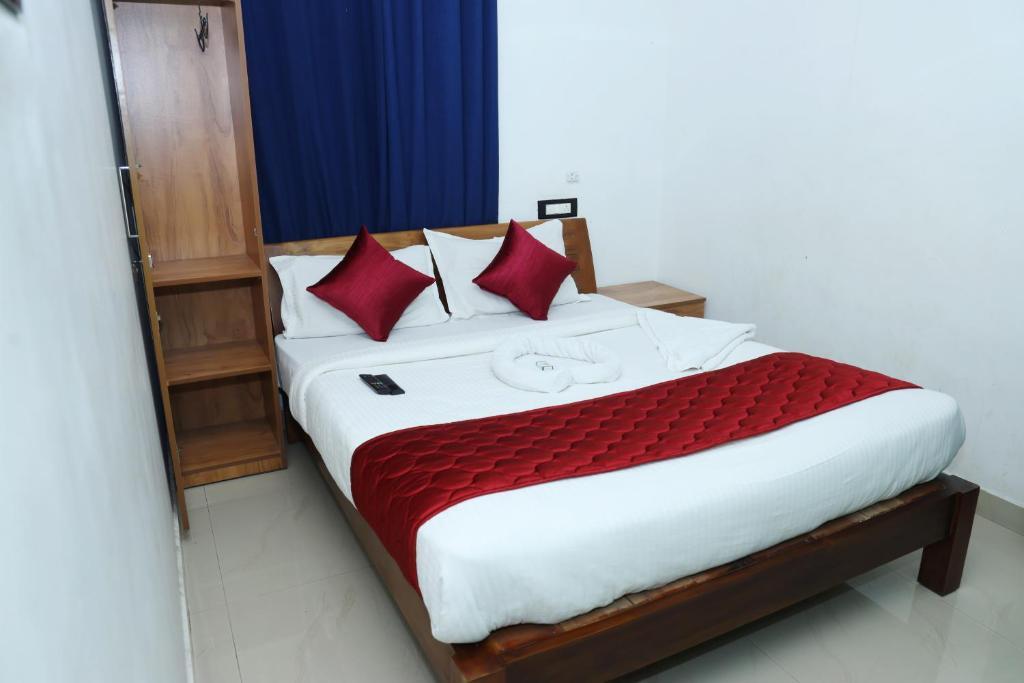 Ангамали: Airport Cochin Grand Residency , NEDUMBASSERY