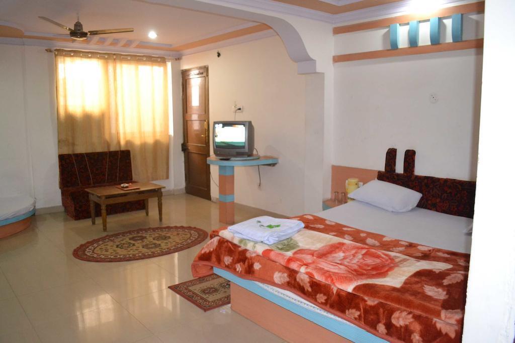 Пачмарай: V Resorts Hotel Pachmarhi