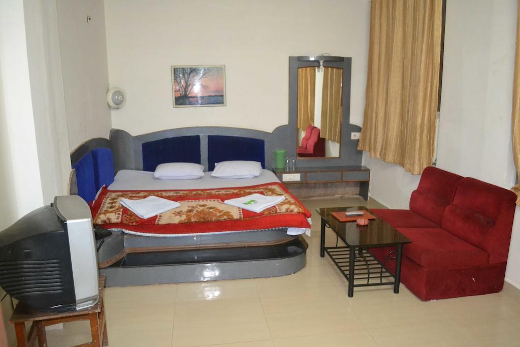 Пачмарай: V Resorts Hotel Pachmarhi