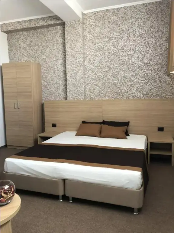Симферополь: Kechkemet Hotel
