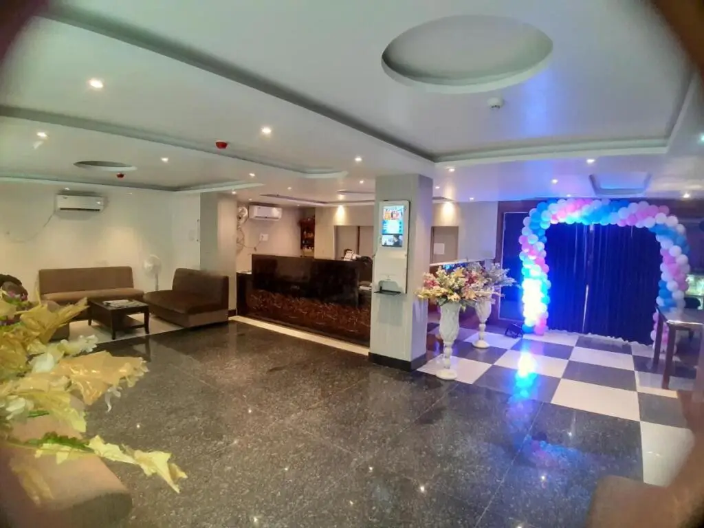 Патна: Hotel Crown Palace