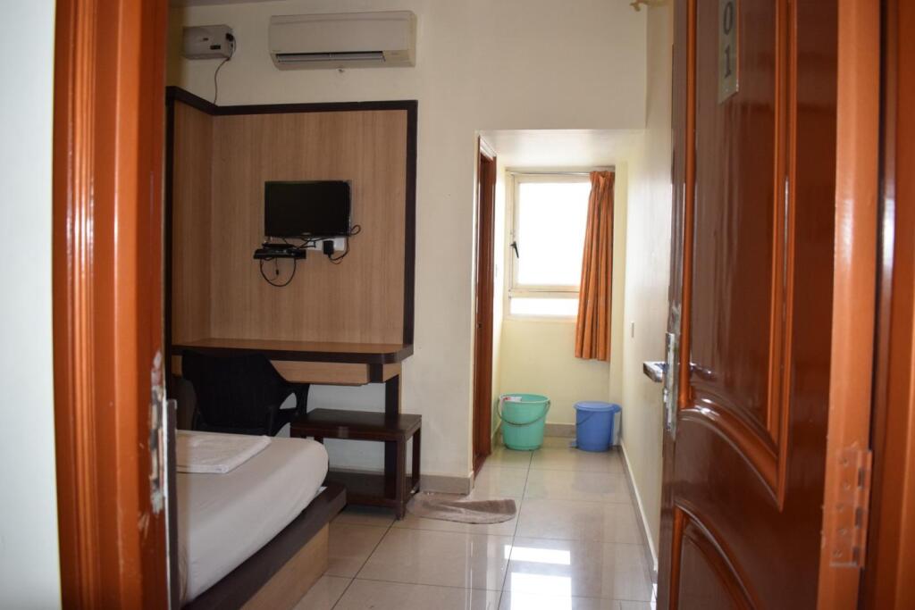 Пудучерри: Treebo Golden Inn, 700 Mtrs From Promenade Beach