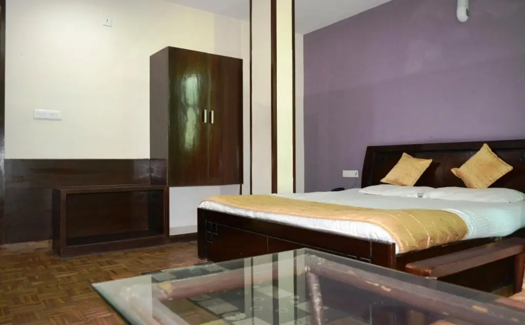 Прем-Нагар: Hotel Burans Residency