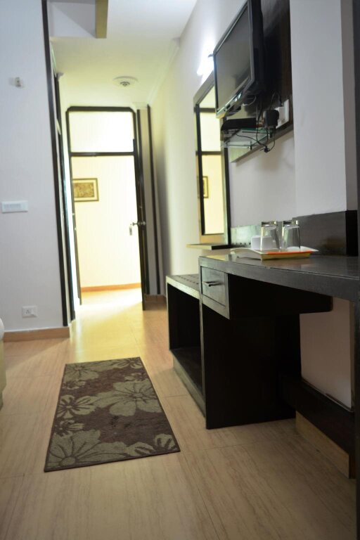 Прем-Нагар: Hotel Burans Residency
