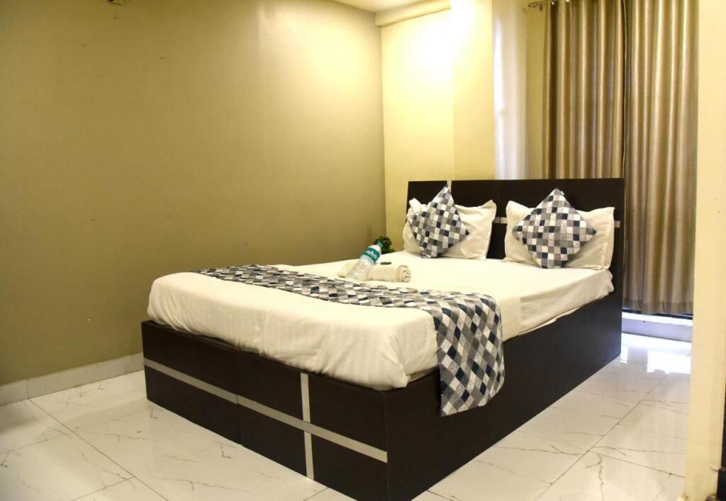Пуна: Orchid Platinum Guest House