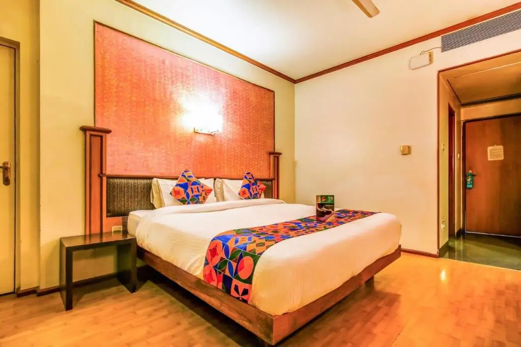 Пуна: Rapid President Hotel Shivaji Nagar