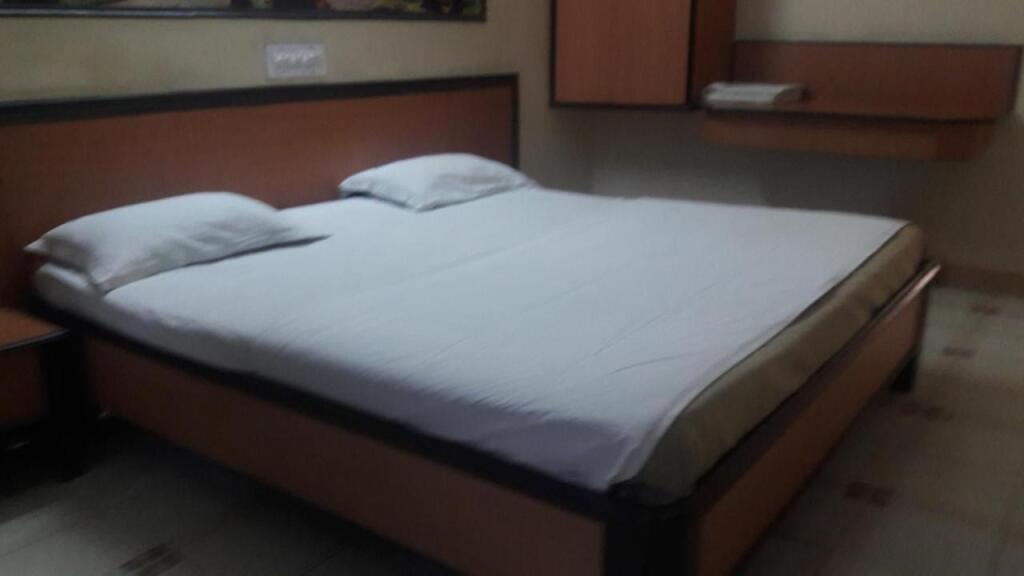 Путтапартхи: Hotel Chaithanya International