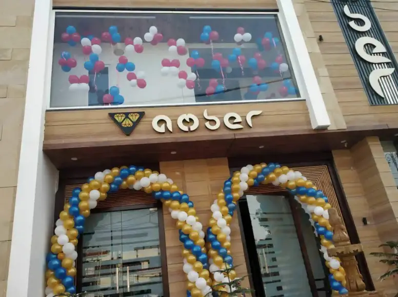 Hotel Amber — фото 1