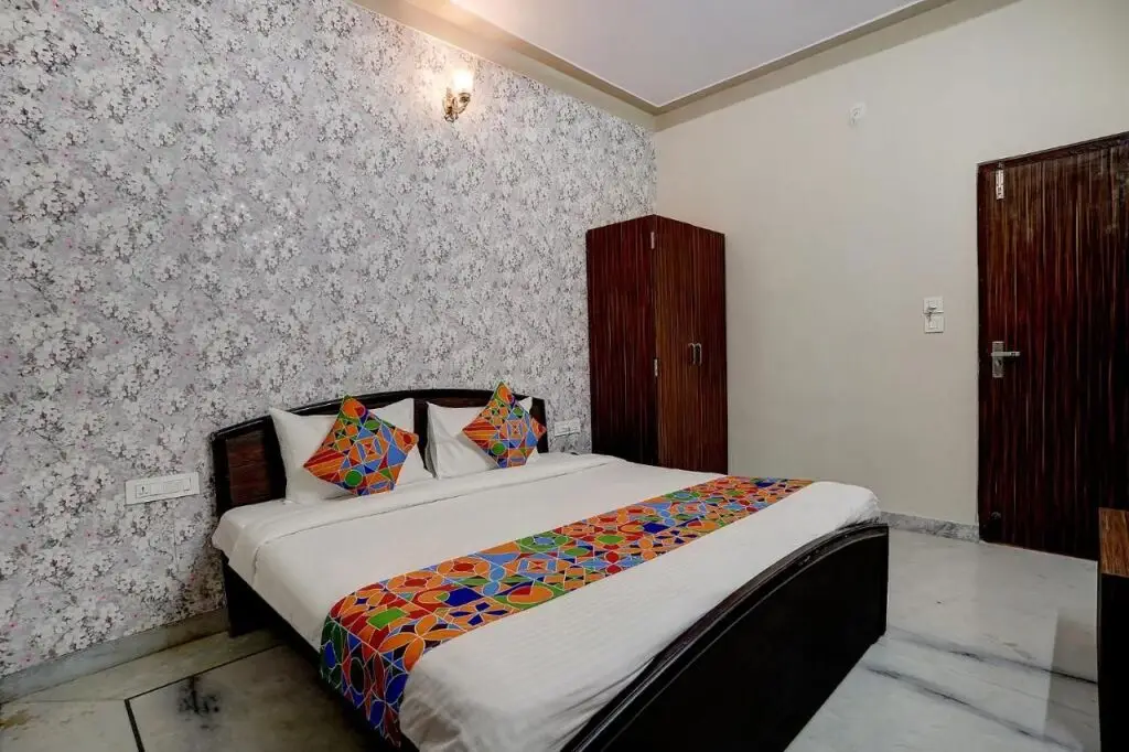 Удаипур: FabHotel Hill Inn Paradise