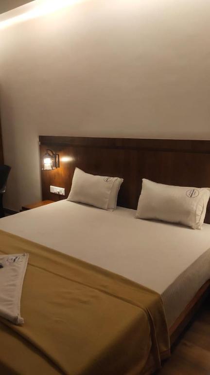 Пуна: Hotel Anvisha Executive