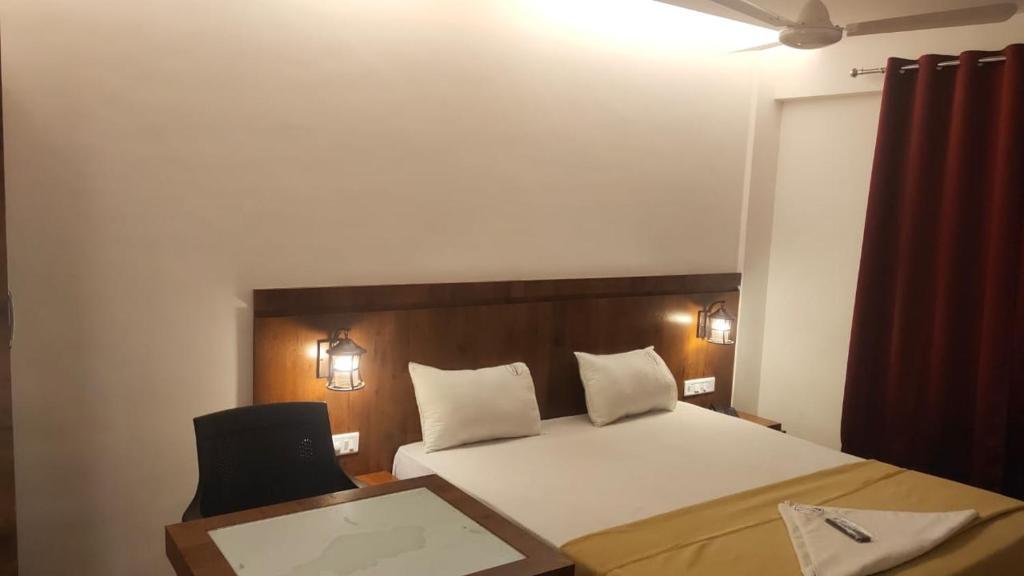 Пуна: Hotel Anvisha Executive