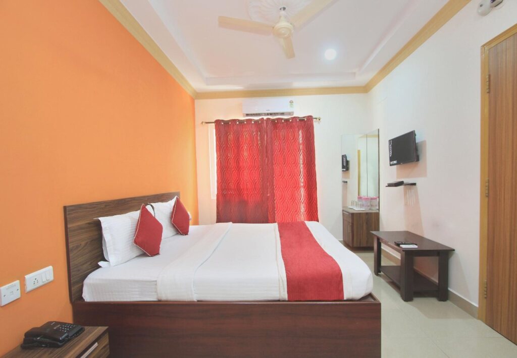 Бангалор: Garden Green Suites Indira Nagar by OYO Rooms