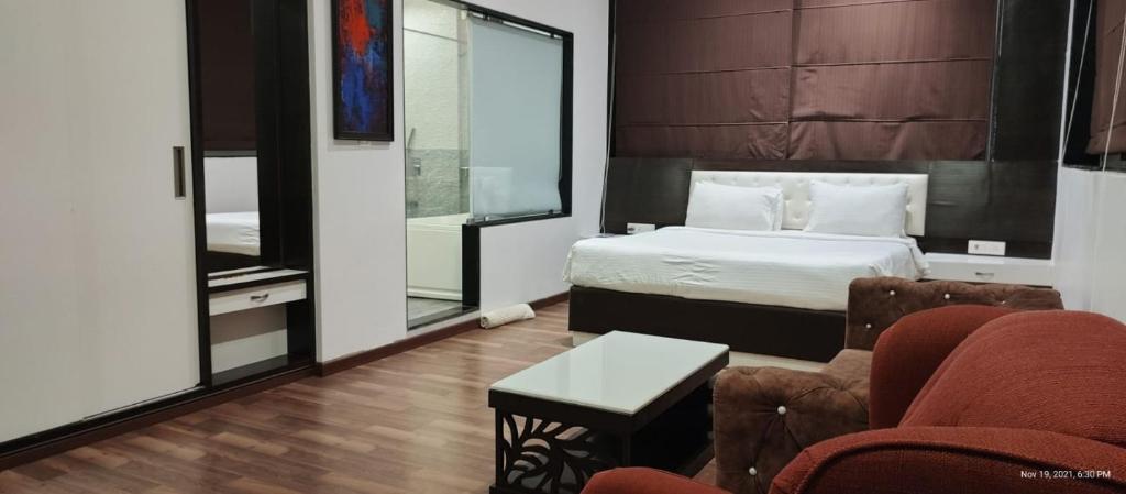 Лонавала: Diwatel Grande Resort, Managed By Confraworld Hospitality