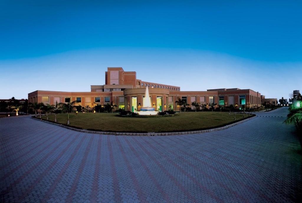 NIRVANA Luxury Hotel l Ludhiana — фото 1