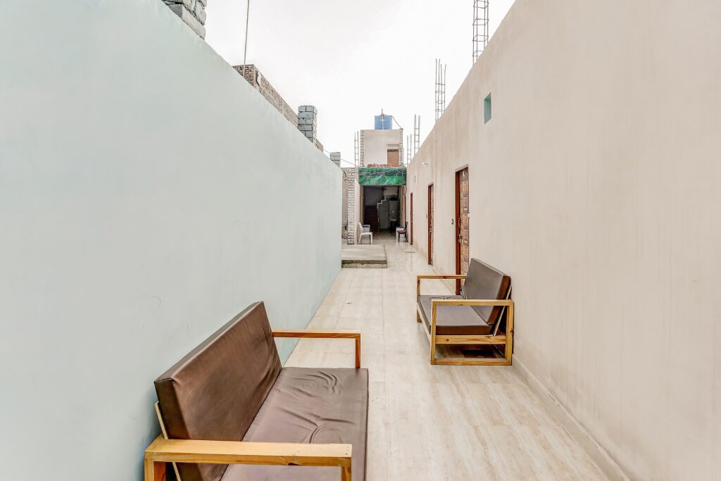 Муртал: OYO 83505 The Miraj / Hr10 Hotel