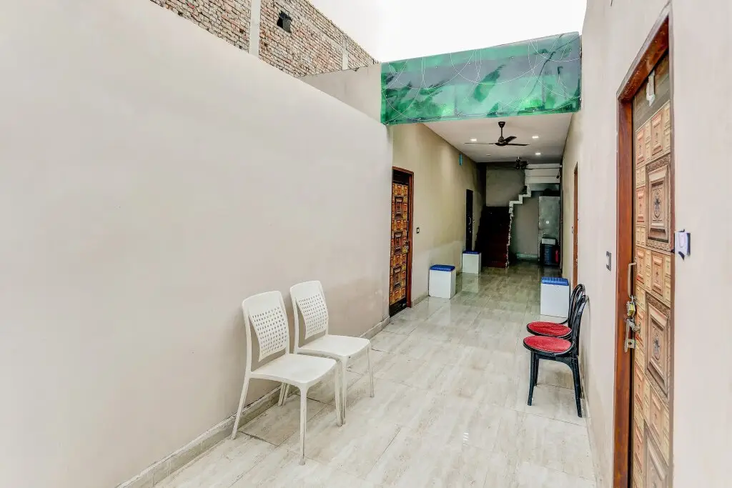 Муртал: OYO 83505 The Miraj / Hr10 Hotel