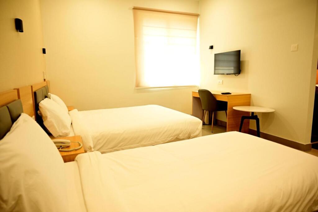 Перумал Ковил Пати: Dreamotel Luxury Suits And Rooms