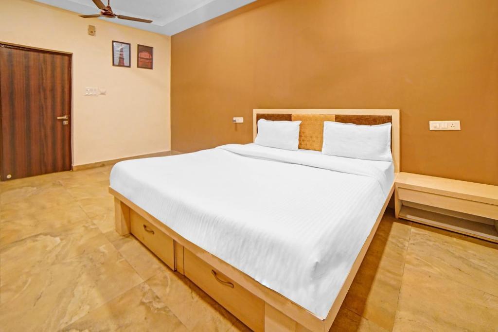 Райпур: Collection O 85449 Edge Hotel