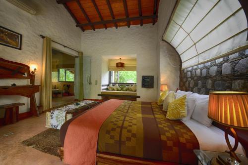 Крепость Ramnagar: Paatlidun Safari Lodge, Jim Corbett