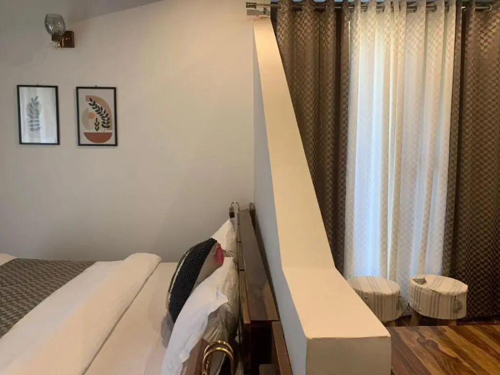 Раникхет: The Frostwood Resort
