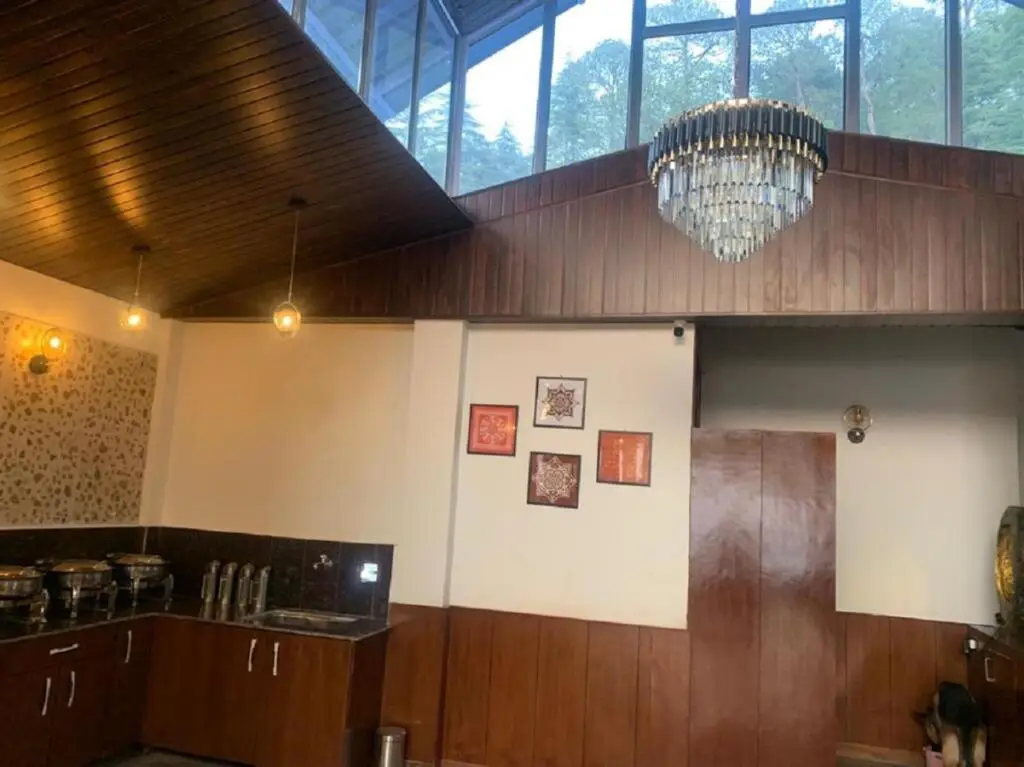 Раникхет: The Frostwood Resort