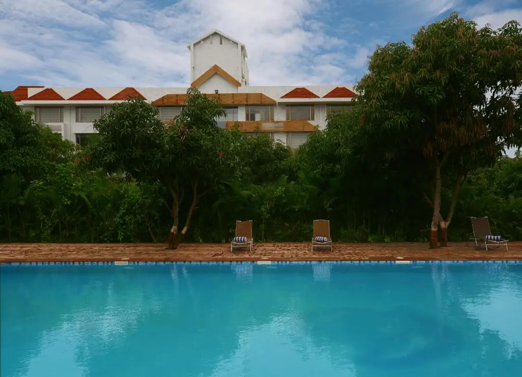 Sarovar Portico Sasangir — фото 1