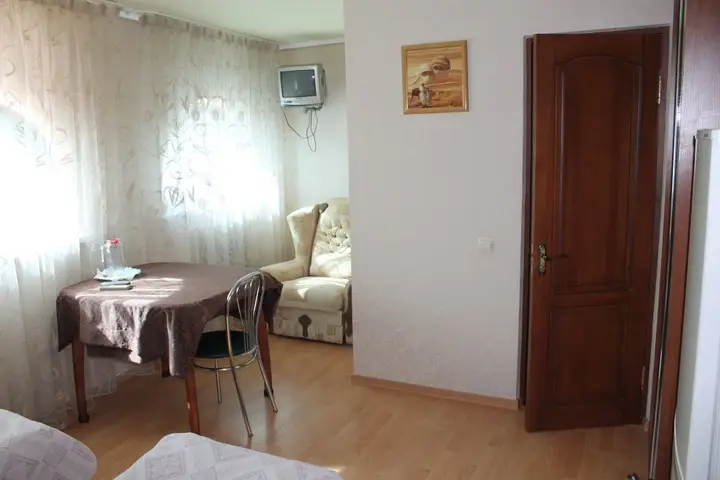 Севастополь: Гостевой Дом Афина