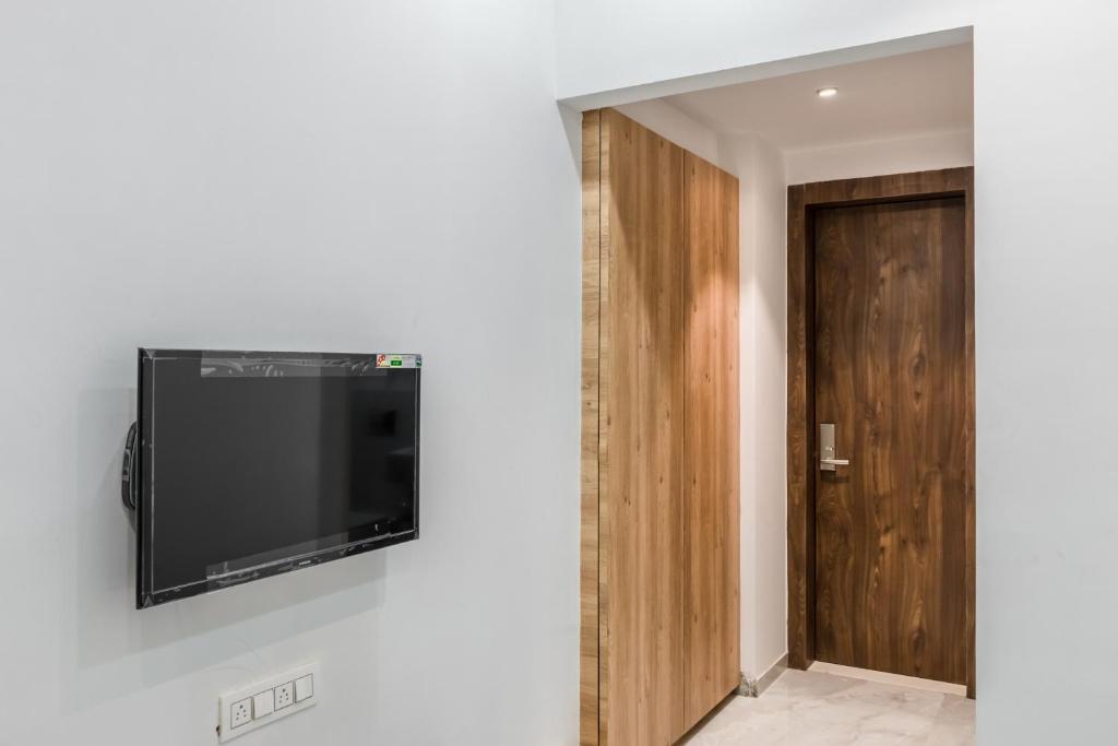 Сурат: Meridian hotel Banquets and Rooms