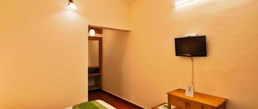 Куттикканам: Adrak Summer Sand Hill Resort Vagamon