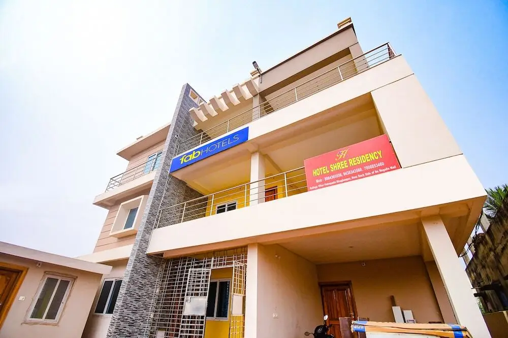 Hotel Shree Residency by Fabhotels — фото 1