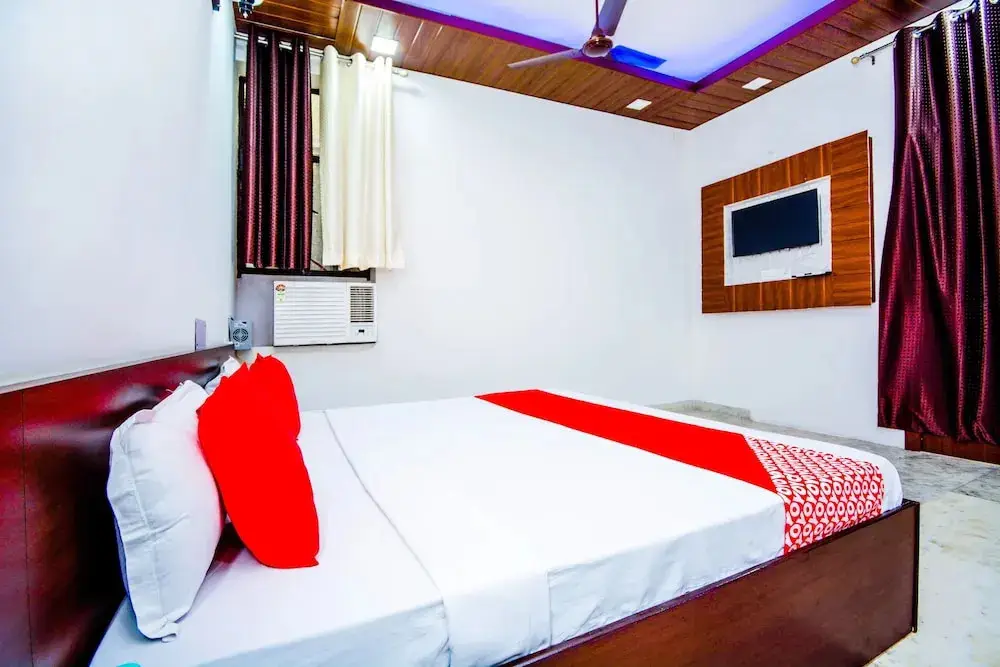 Бивани: OYO 36683 Hotel Mubarak