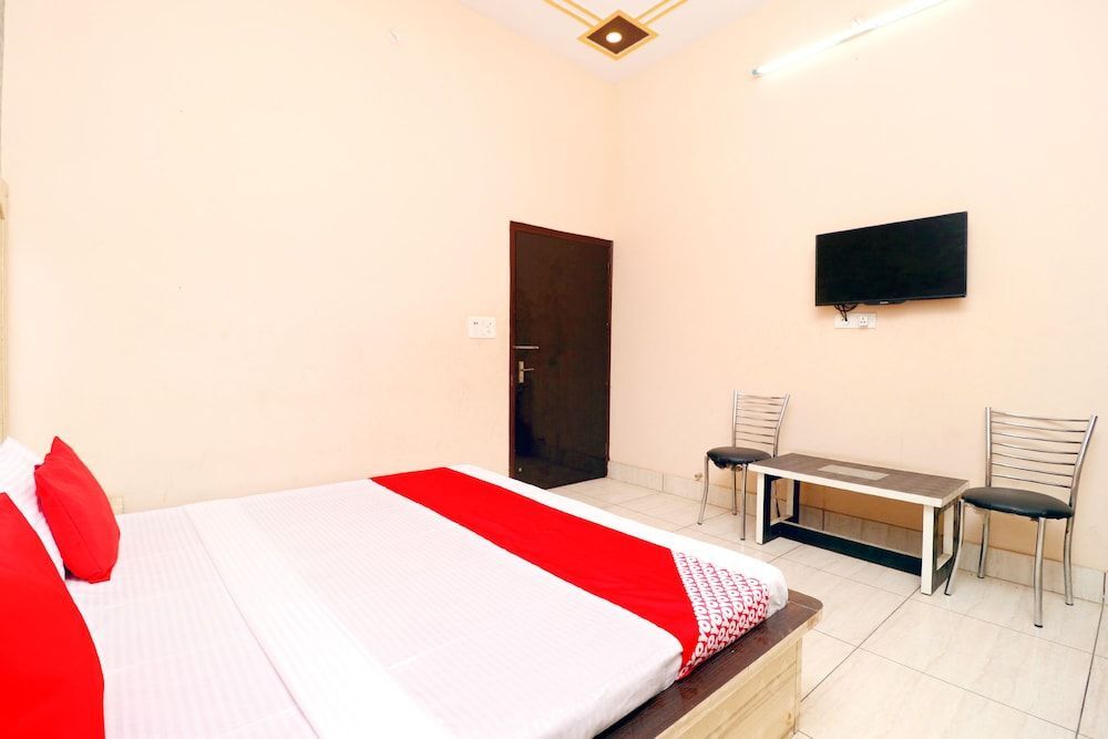 Бивани: OYO 43293 Hotel Pushp Vatika