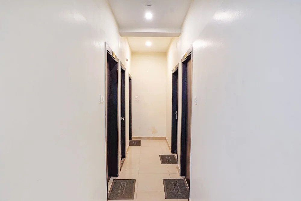 Праяградж: Fabhotel Bliss Inn