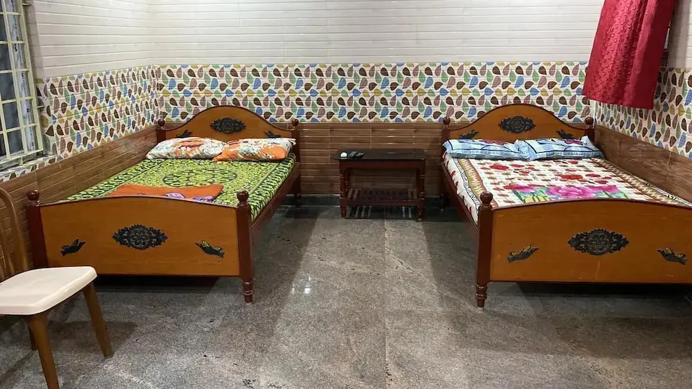Путлур: Sri Mahalakshmi Deluxe Lodge