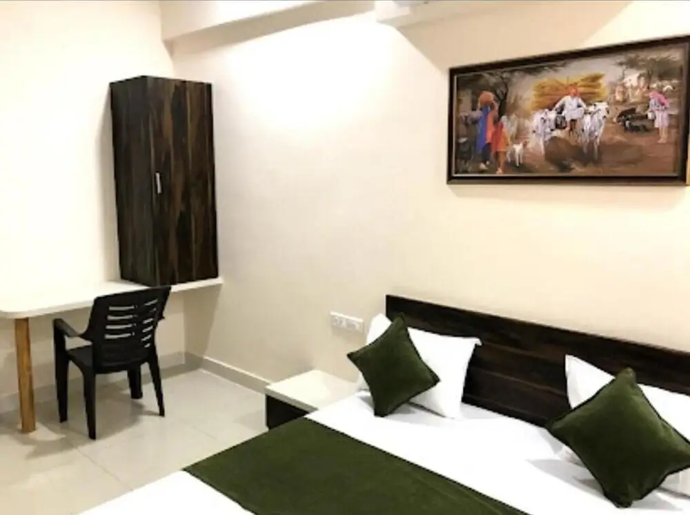 Ахмедабад: Hotel Murlidhar Kasindra