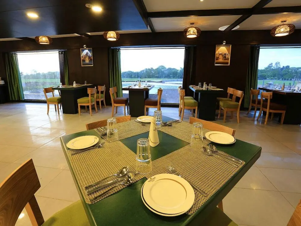 Лохар Пайпалья: Nandan Kanan-M Square Hotels and Resorts
