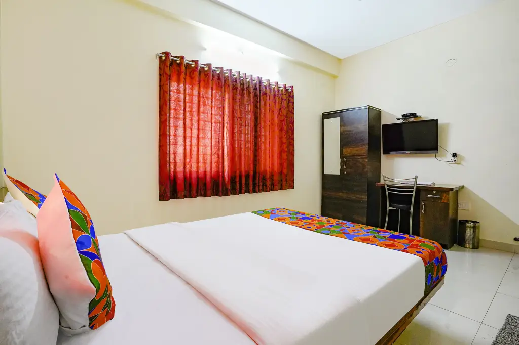 Пуна: FabHotel Himalay