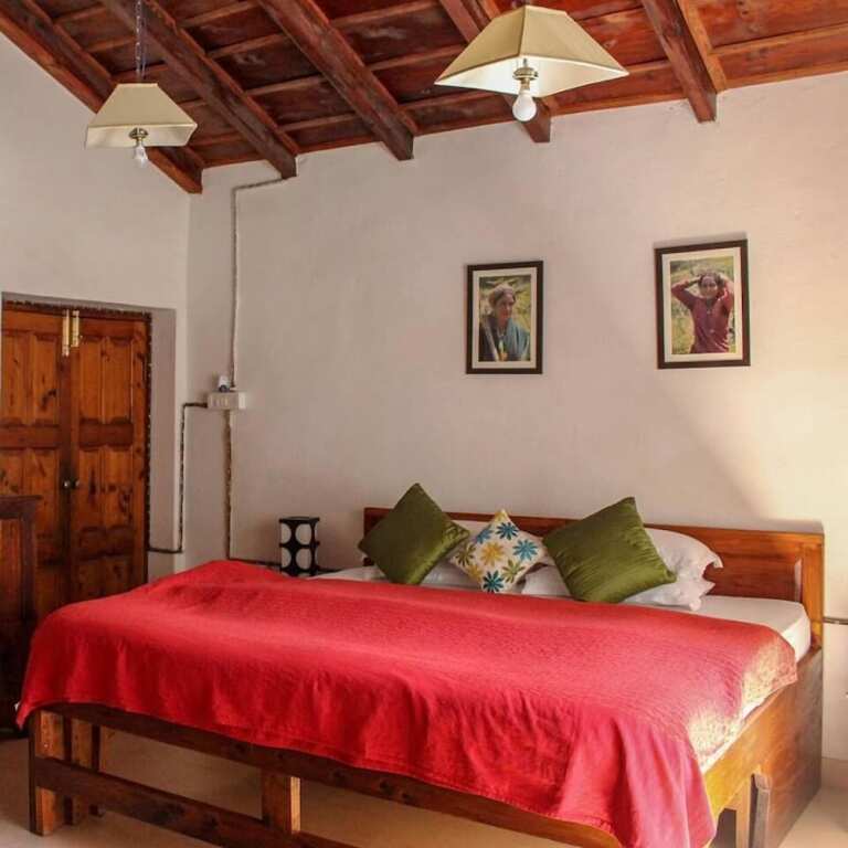 Наинитал: Fredy's Bungalow